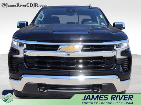 Used 2025 Chevrolet Silverado 1500 LT AWD/4WD image 7