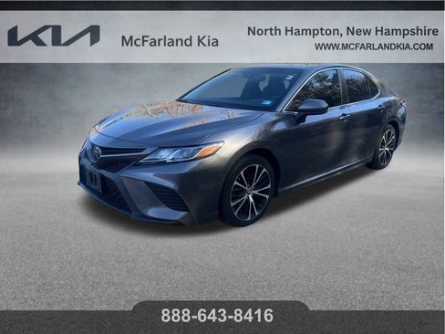 Used 2019 Toyota Camry SE image 1