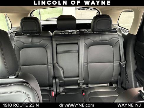 Certified 2024 Lincoln Corsair AWD w/ Equipment Group 101A image 15