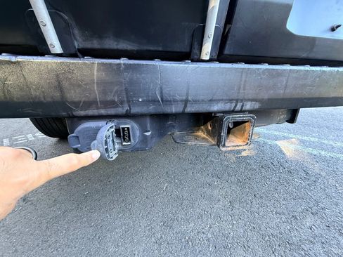 Used 2019 Ford Transit 250 148 Medium Roof RWD image 6