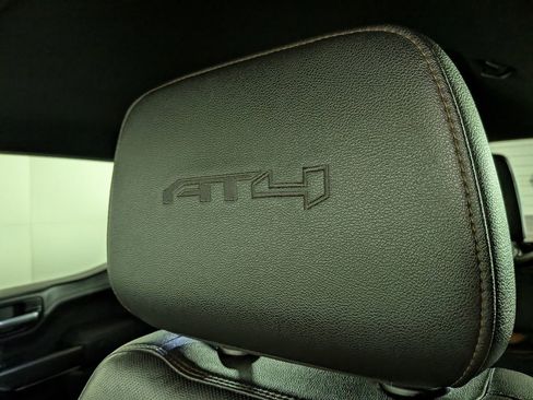 Used 2021 GMC Sierra 1500 AT4 image 19