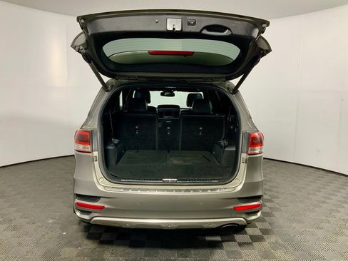Used 2017 Kia Sorento SX image 14