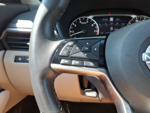 Certified 2023 Nissan Altima 2.5 SV w/ SV Premium Package FWD image 22