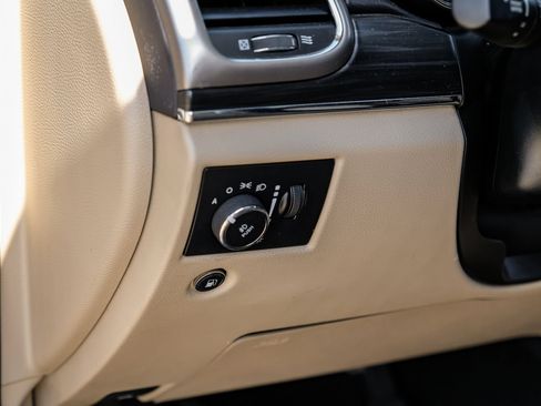 Used 2020 Jeep Grand Cherokee Limited w/ Luxury Group II RWD image 29