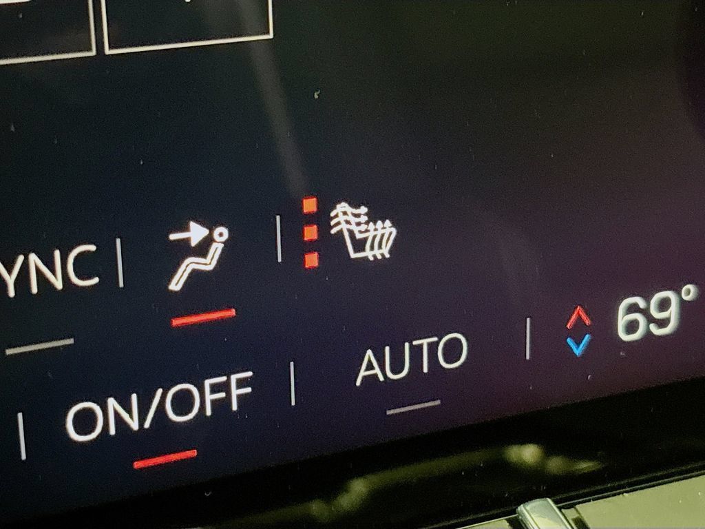 New 2026 GMC Sierra EV Elevation AWD/4WD image 19