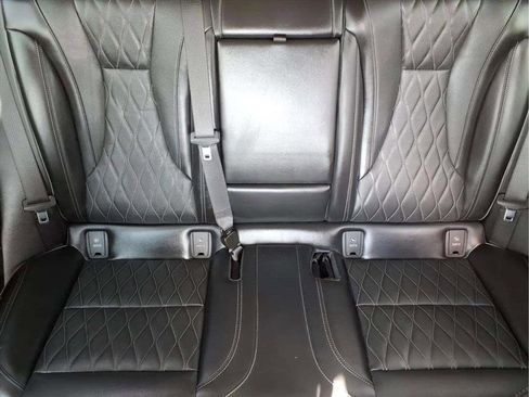 Used 2023 Buick Envision Avenir image 17