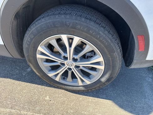 Used 2023 Buick Envision Preferred image 4