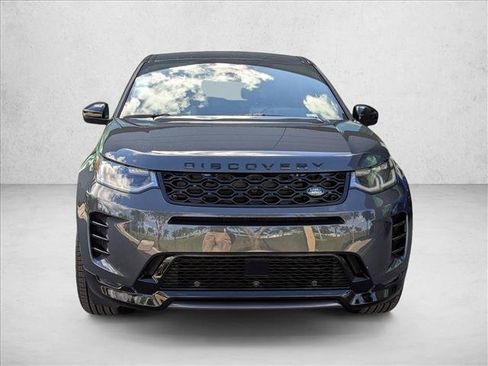 New 2025 Land Rover Discovery Sport Dynamic SE image 7