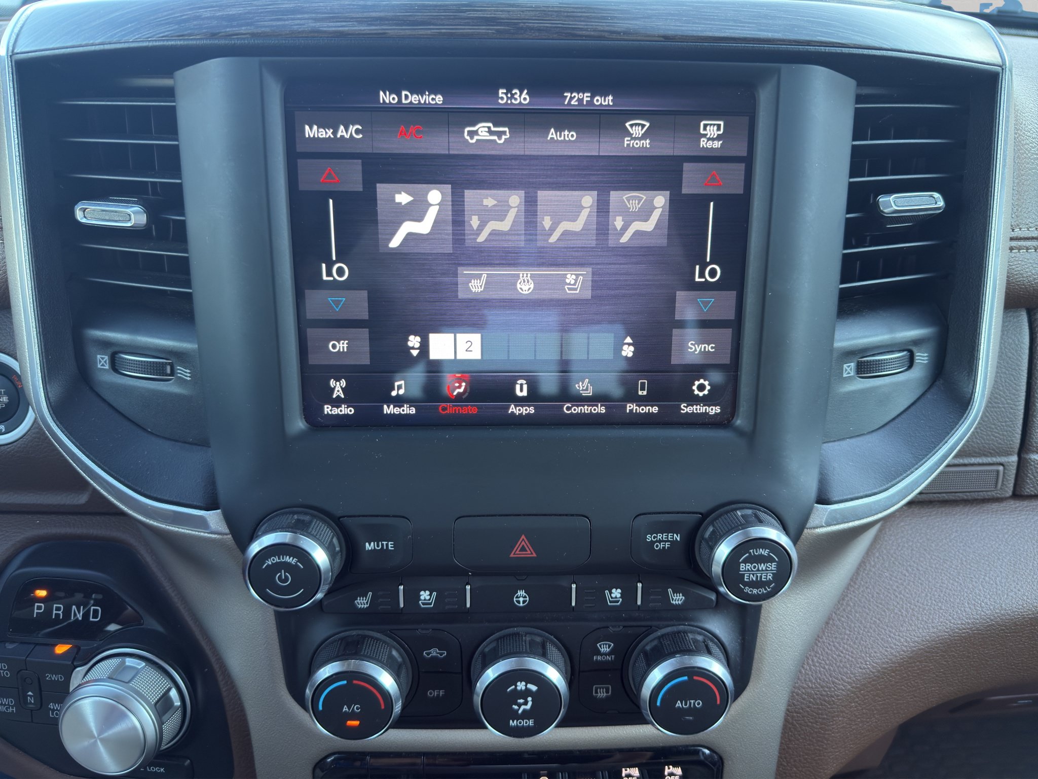 Used 2020 RAM 1500 Laramie AWD/4WD image 32