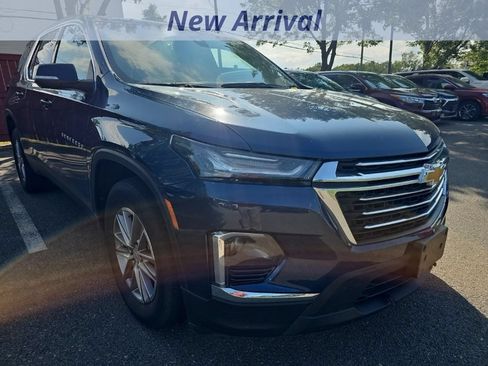Used 2023 Chevrolet Traverse LT FWD image 4