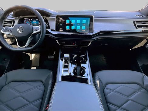 New 2026 Volkswagen Atlas Cross Sport SE FWD image 5