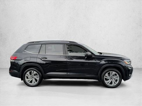 Used 2023 Volkswagen Atlas SE FWD image 4