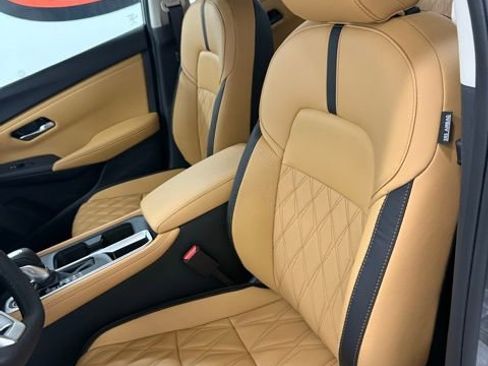 New 2025 Nissan Sentra SV w/ SV Premium Package image 11