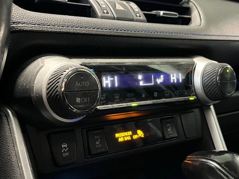 Used 2020 Toyota RAV4 XSE AWD/4WD image 25