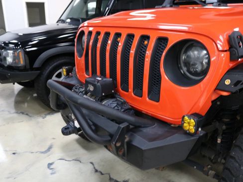 Used 2019 Jeep Wrangler Unlimited Sport image 4