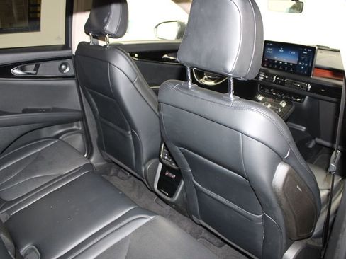 Used 2022 Lincoln Nautilus Reserve w/ Equipment Group 201A image 34