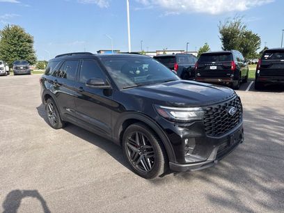 Used 2025 Ford Explorer ST