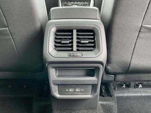 New 2026 Volkswagen Taos SEL AWD/4WD image 15