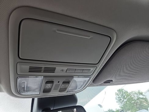 Used 2015 Honda Odyssey EX-L image 18