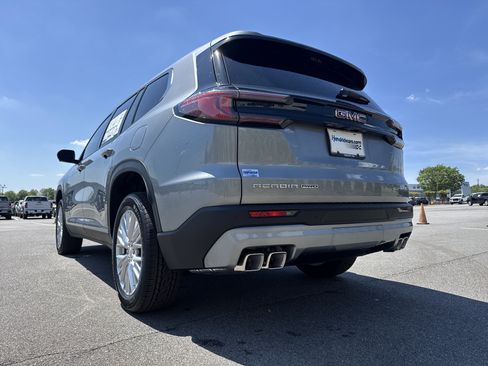 New 2026 GMC Acadia Elevation w/ Elevation Premium Package AWD/4WD image 5