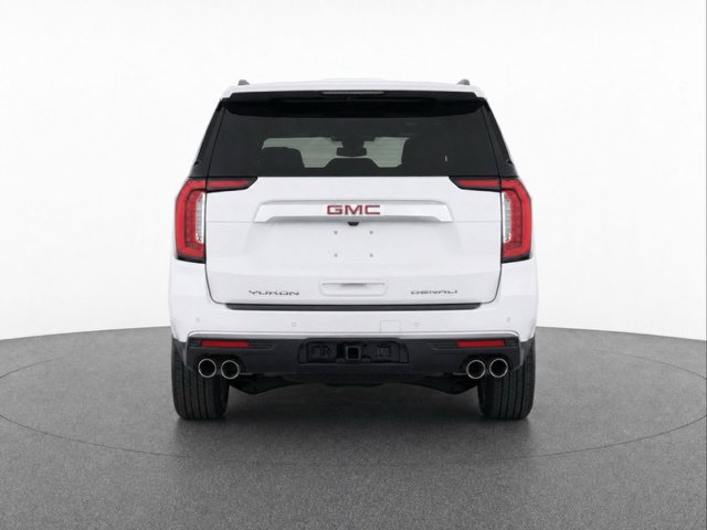 Certified 2022 GMC Yukon Denali w/ Denali Premium Package AWD/4WD image 7
