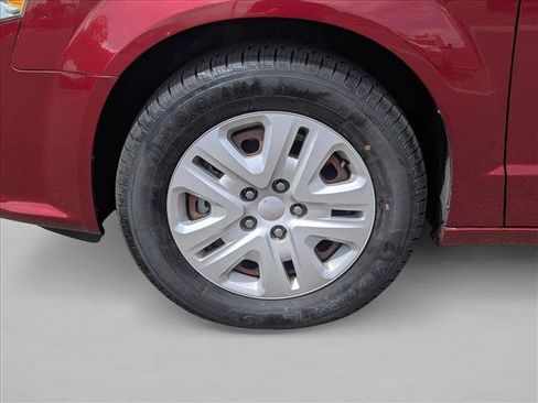 Used 2016 Dodge Grand Caravan SE w/ Quick Order Package 29E SE FWD image 22