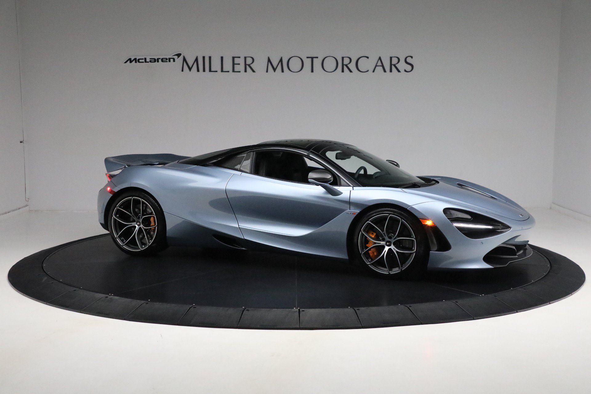 Used 2023 McLaren 720S Performance RWD image 34