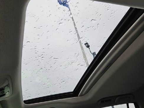 Used 2013 Lexus GX 460 Premium image 16