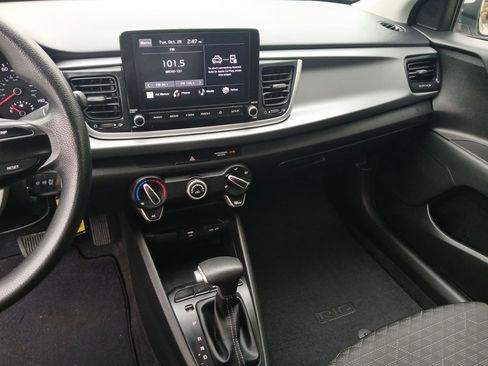 Used 2022 Kia Rio LX image 21