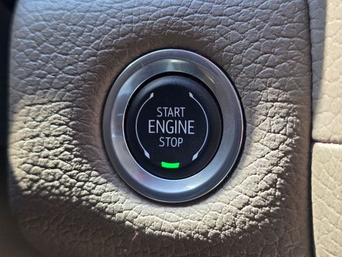 Used 2024 GMC Yukon Denali w/ Denali Reserve Package AWD/4WD image 20