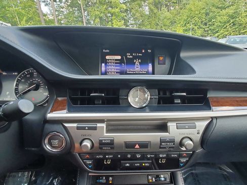 Used 2018 Lexus ES 350 w/ Premier Package image 14