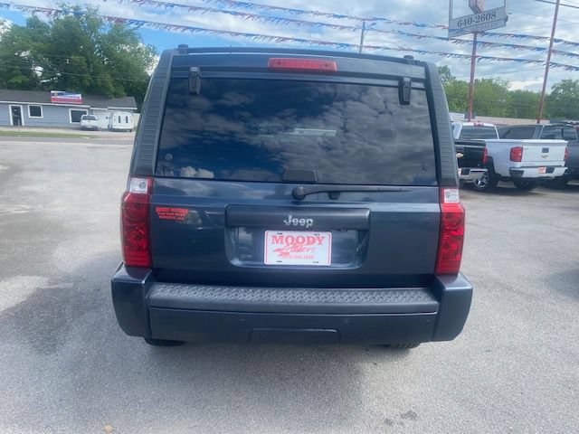 Used 2008 Jeep Commander Sport RWD image 4