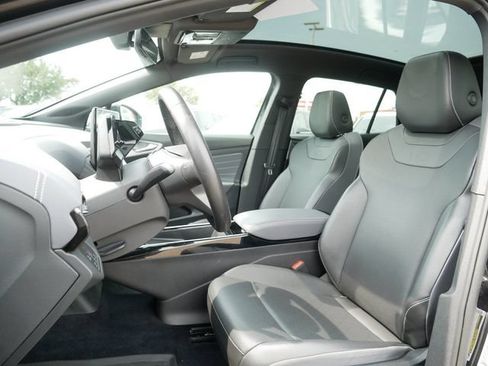 Certified 2023 Volkswagen ID.4 Pro S AWD/4WD image 15