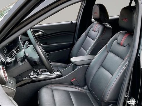 Used 2024 Chevrolet Trax RS w/ Sunroof Package image 15