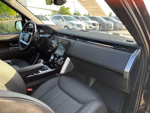 Used 2023 Land Rover Range Rover SE AWD/4WD image 36