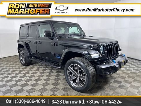 Used 2022 Jeep Wrangler Unlimited Sahara image 1