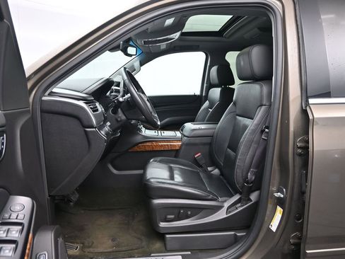 Used 2016 Chevrolet Tahoe LTZ AWD/4WD image 26
