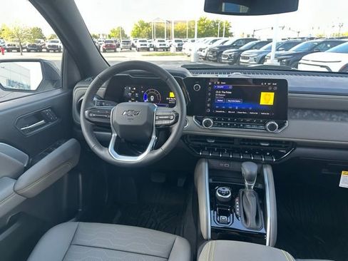 New 2026 Chevrolet Colorado ZR2 w/ Technology Package AWD/4WD image 17