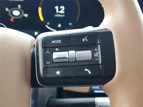 Used 2025 Hyundai Santa Fe Limited image 22