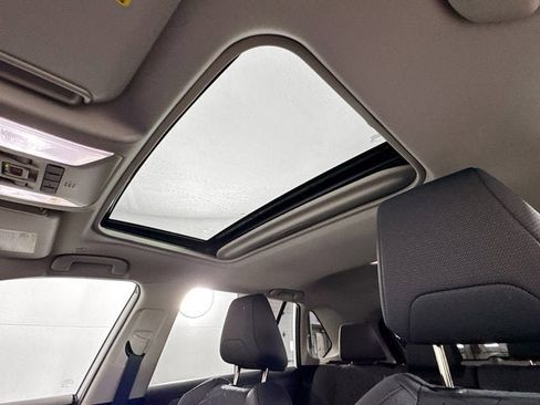 Used 2025 Toyota RAV4 XLE w/ Convenience Package image 17