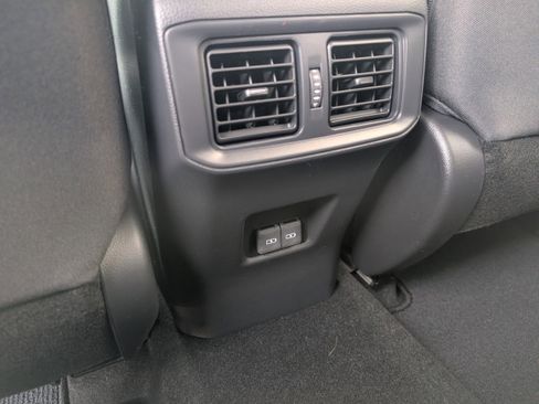 New 2025 Toyota RAV4 XLE image 27