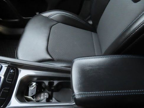 Used 2022 Jeep Compass Latitude w/ Convenience Group image 37