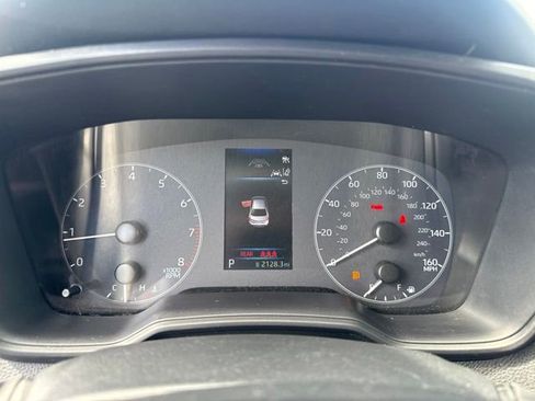 Used 2024 Toyota Corolla LE FWD image 27