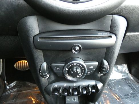 Used 2014 MINI Cooper S image 45