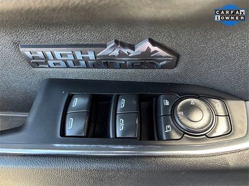 Used 2023 Chevrolet Silverado 1500 High Country w/ Technology Package image 17