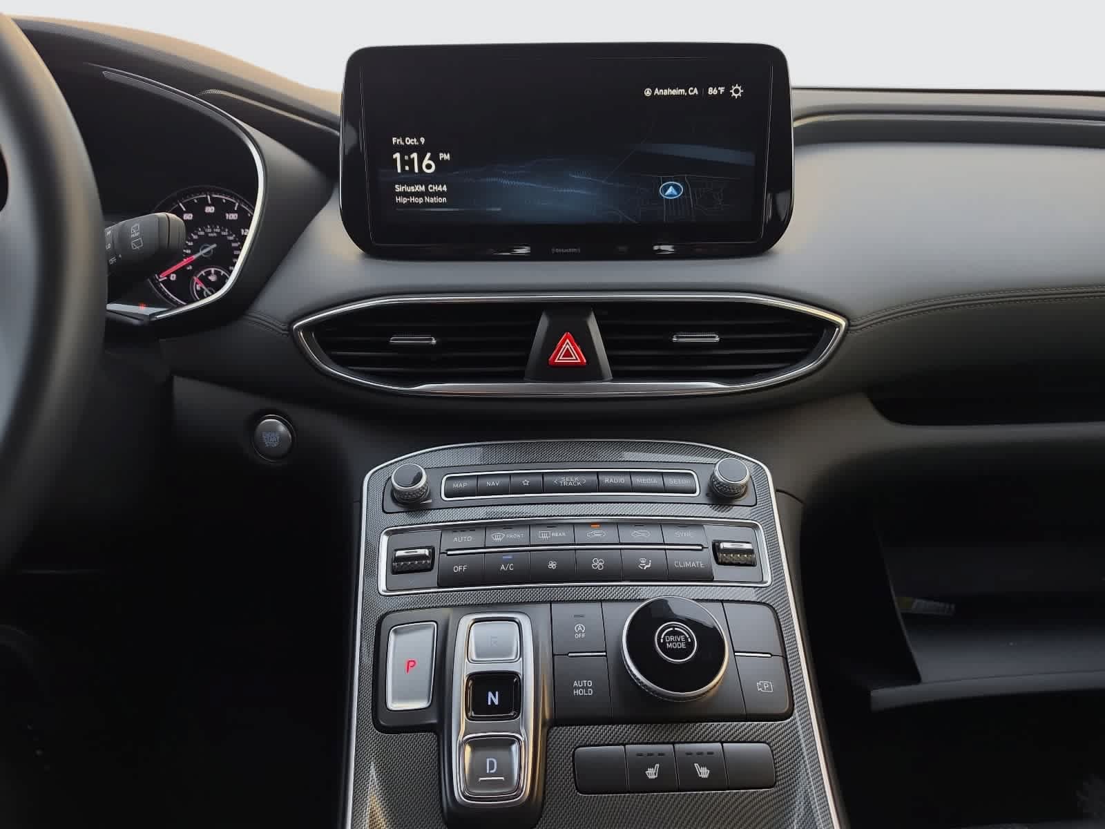 Used 2023 Hyundai Santa Fe SEL FWD image 13