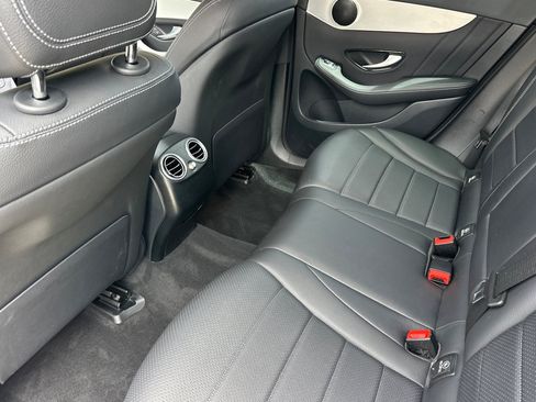 Used 2022 Mercedes-Benz GLC 300 image 28