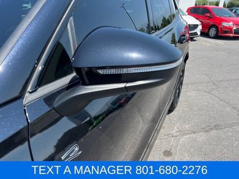 Used 2025 Volkswagen Tiguan SE R-Line AWD/4WD image 11