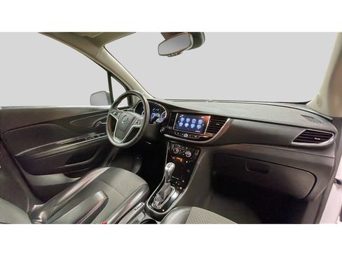 Used 2020 Buick Encore Preferred w/ Safety Package image 17