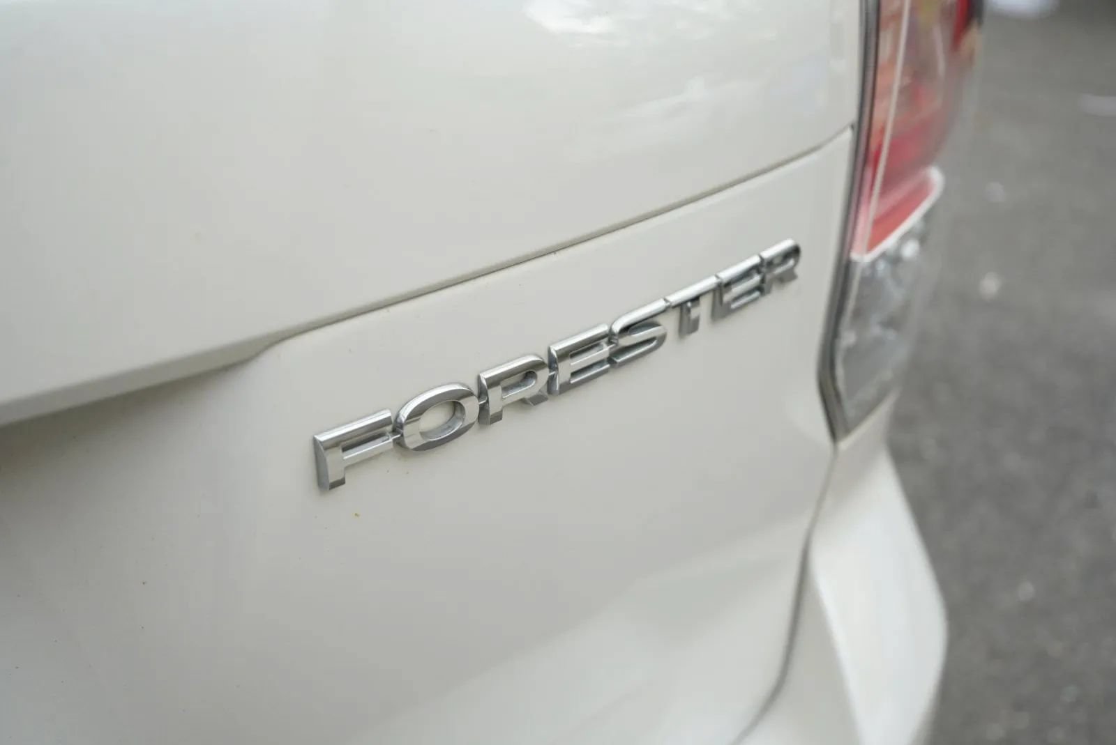 Used 2018 Subaru Forester 2.5i Limited AWD/4WD image 11